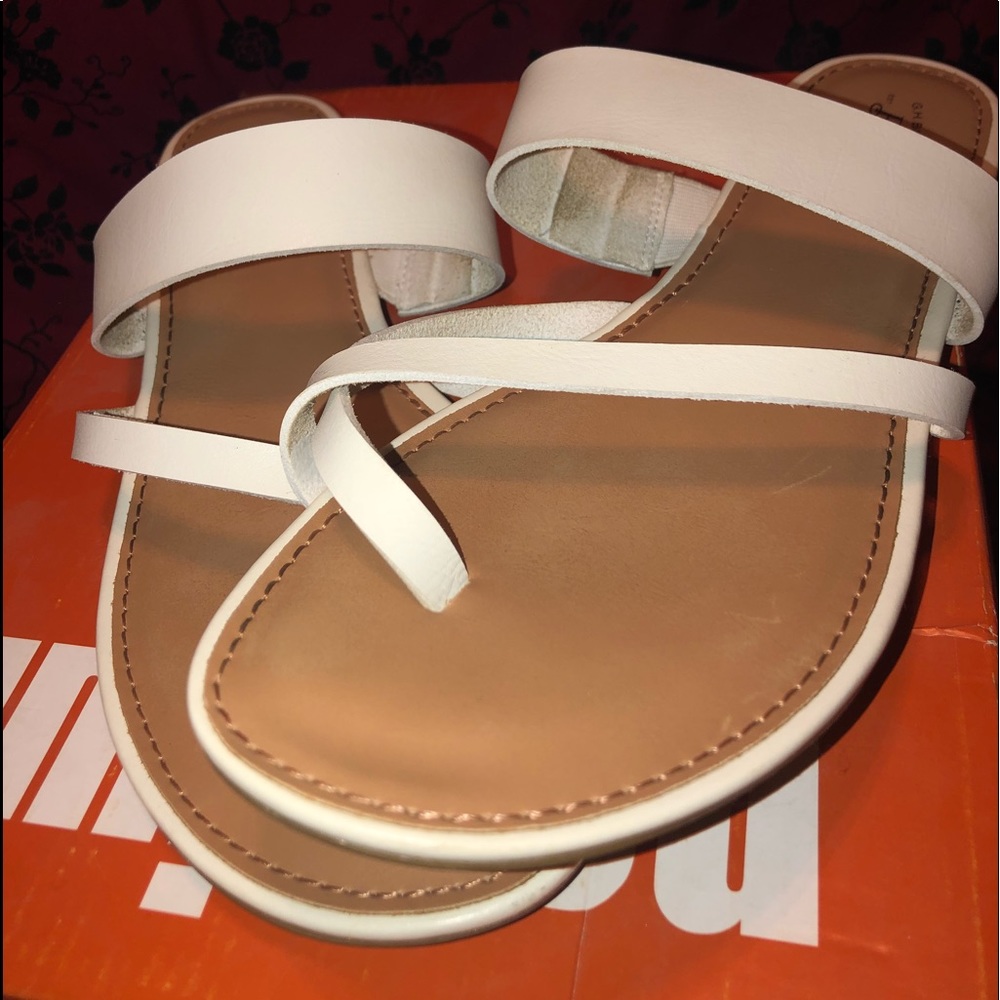 Pair of G.H Bass&CO. Sandals